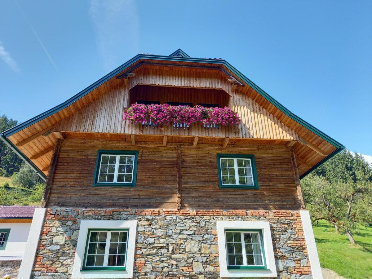 Landhaus Gruenjuwel Himmelberg Bagian luar foto