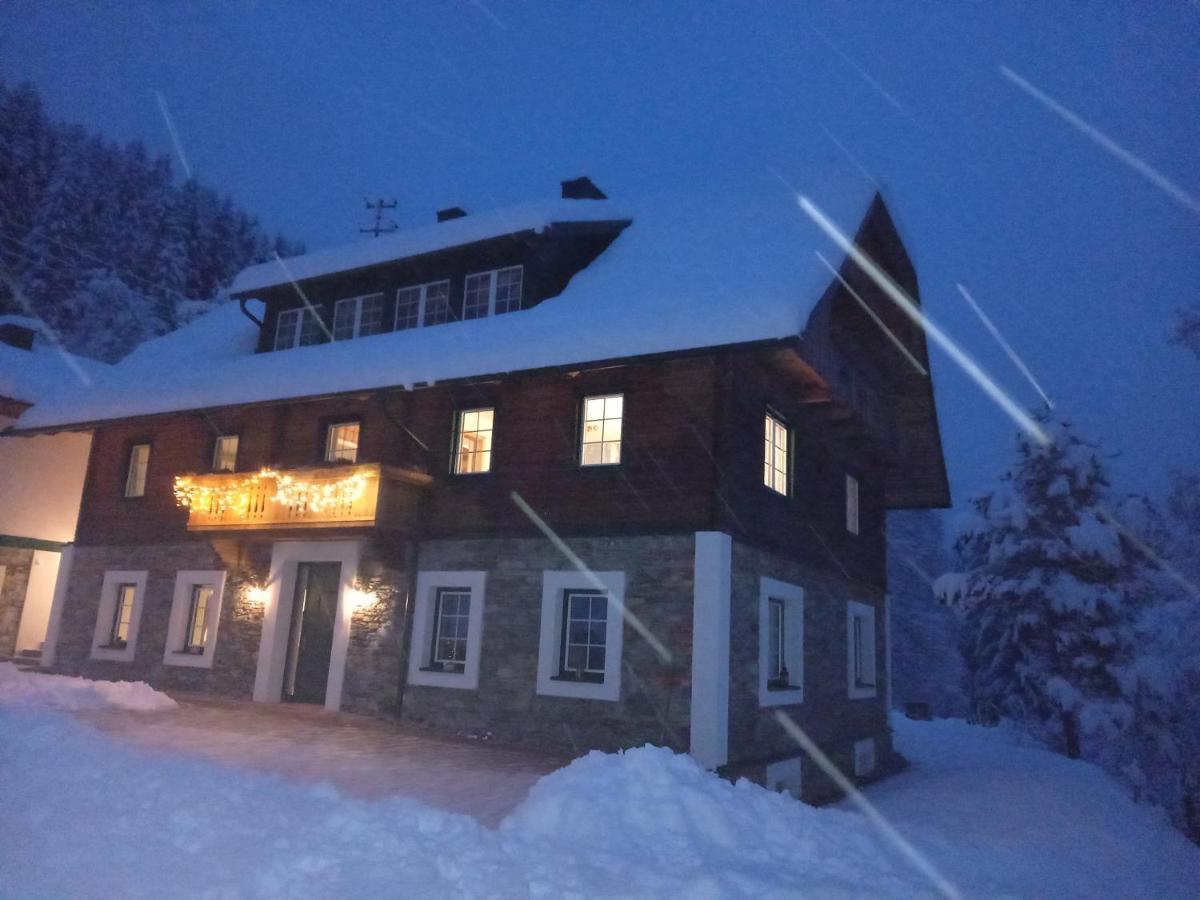 Landhaus Gruenjuwel Himmelberg Bagian luar foto
