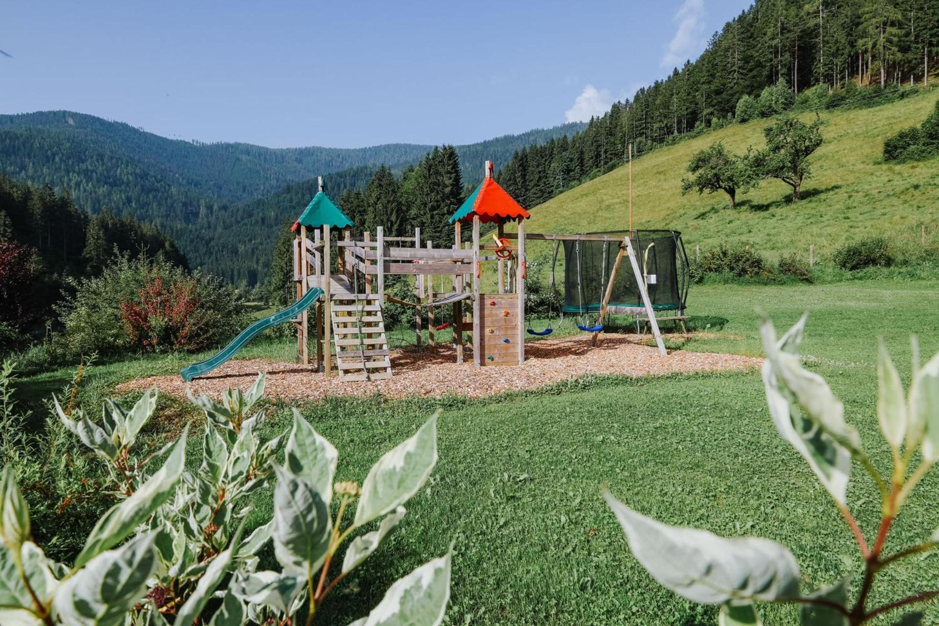 Landhaus Gruenjuwel Himmelberg Bagian luar foto