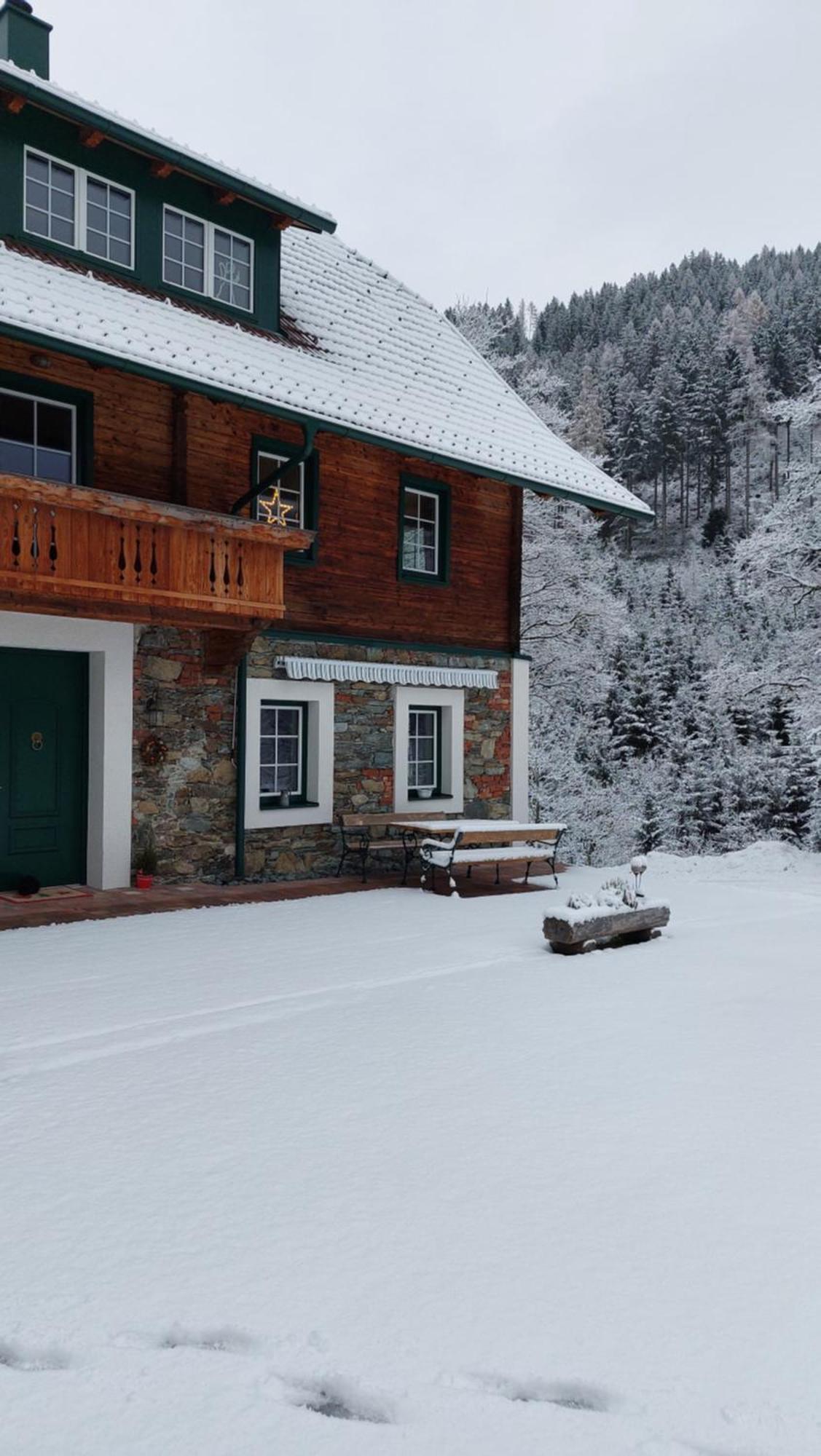 Landhaus Gruenjuwel Himmelberg Bagian luar foto