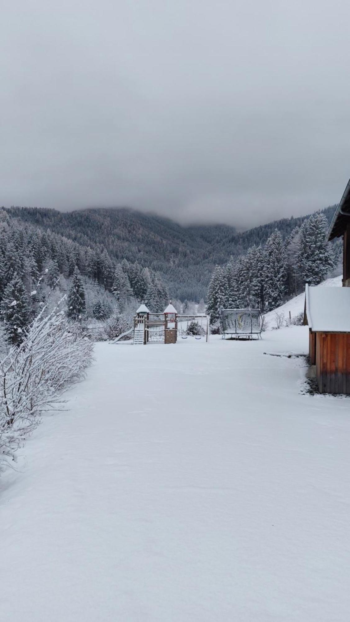 Landhaus Gruenjuwel Himmelberg Bagian luar foto