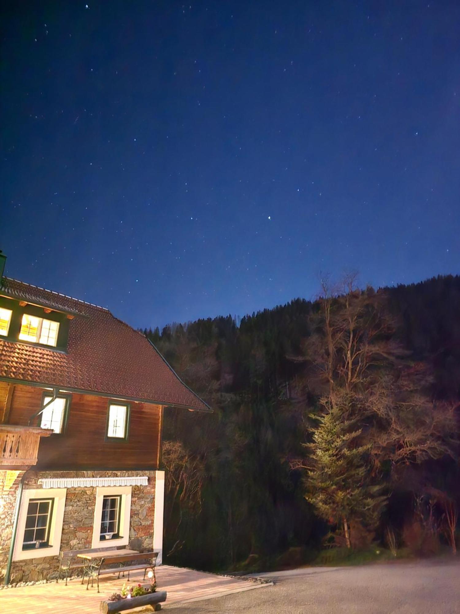 Landhaus Gruenjuwel Himmelberg Bagian luar foto